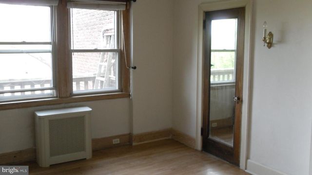 101 CARPENTER LN, Philadelphia, PA 19119