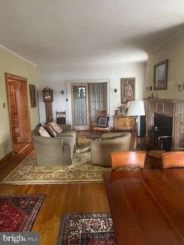 101 CARPENTER LN, Philadelphia, PA 19119