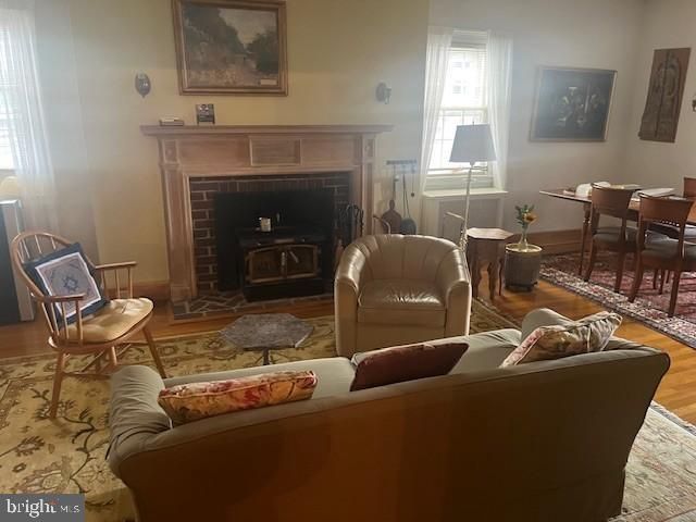 101 CARPENTER LN, Philadelphia, PA 19119