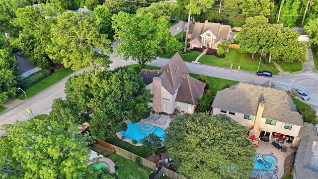5819 Rocky Brook Drive, Houston, TX 77345