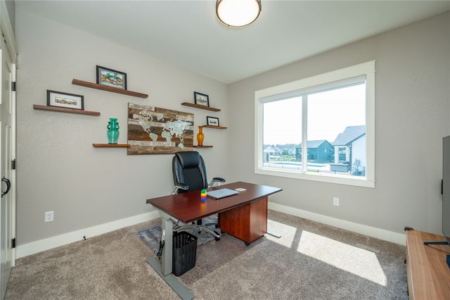 1120 NE Forest Ridge Court, Ankeny, IA 50021