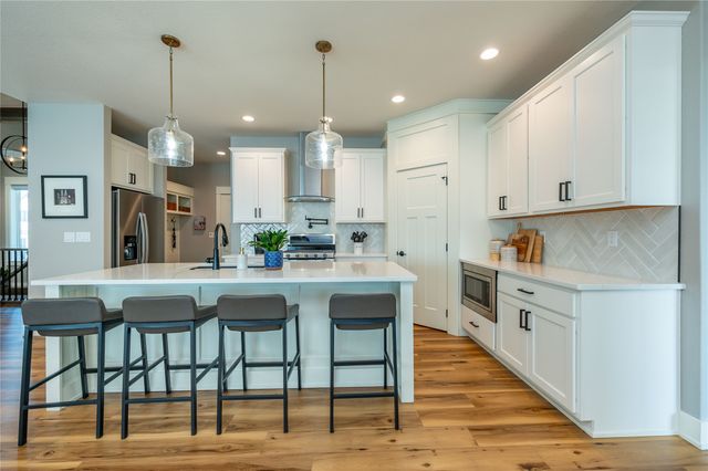 1120 NE Forest Ridge Court, Ankeny, IA 50021