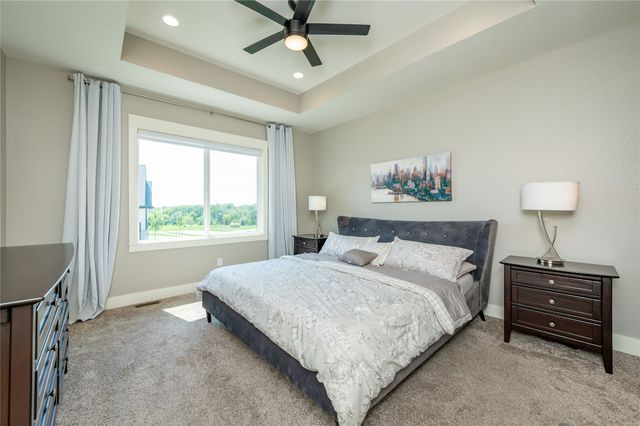 1120 NE Forest Ridge Court, Ankeny, IA 50021