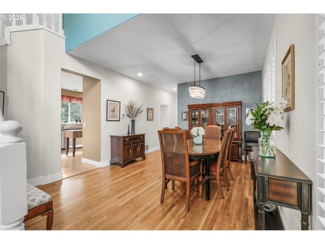 15023 Se DIAMOND Dr, Clackamas, OR 97015