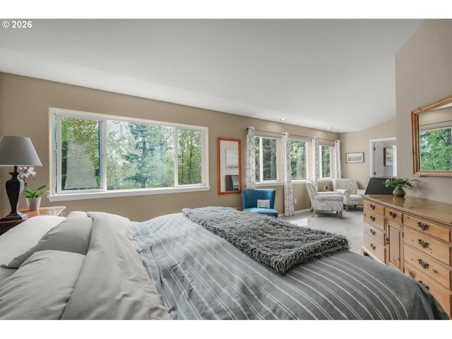 15023 Se DIAMOND Dr, Clackamas, OR 97015