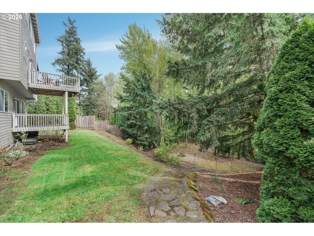 15023 Se DIAMOND Dr, Clackamas, OR 97015