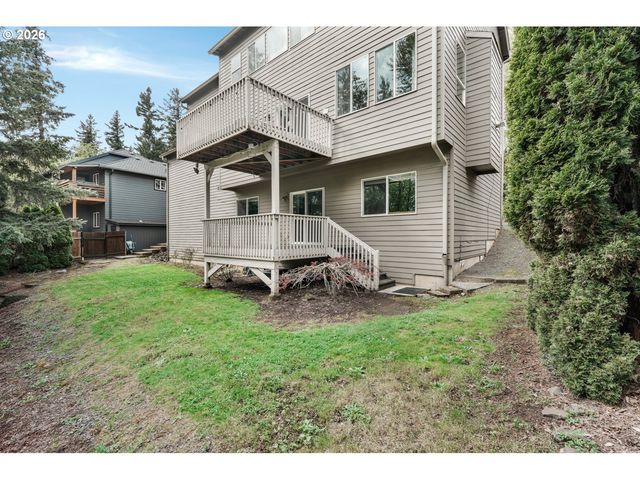 15023 Se DIAMOND Dr, Clackamas, OR 97015