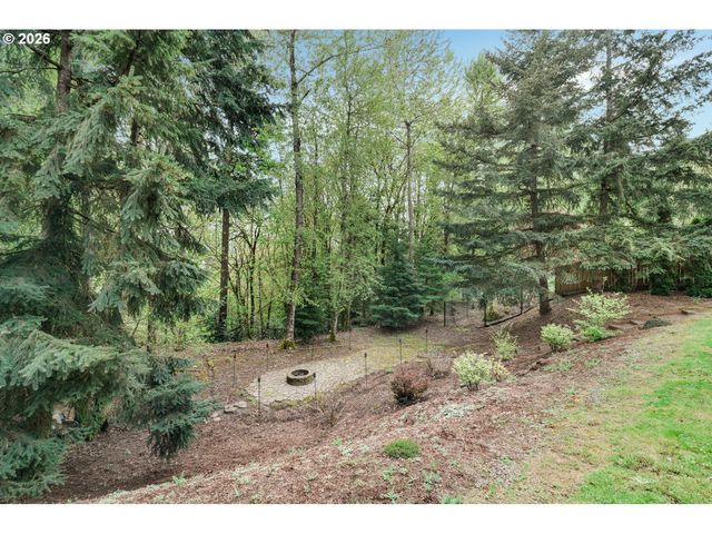 15023 Se DIAMOND Dr, Clackamas, OR 97015