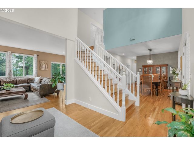 15023 Se DIAMOND Dr, Clackamas, OR 97015