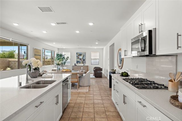 2628 E Scarlett Ln, Ontario, CA 91762