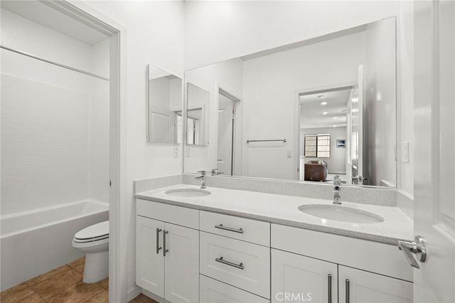 2628 E Scarlett Ln, Ontario, CA 91762