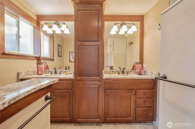 7610 95th Avenue SW, Lakewood, WA 98498