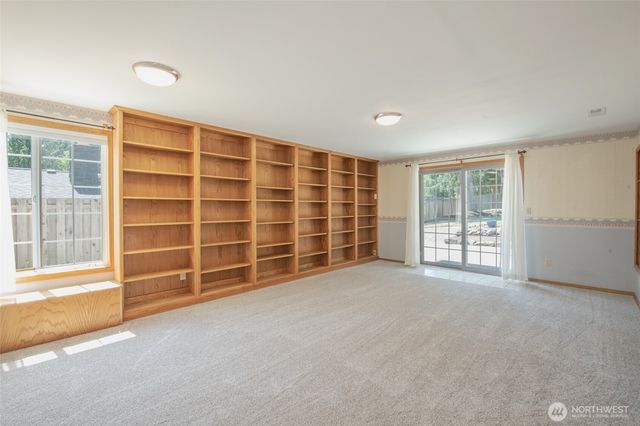 7610 95th Avenue SW, Lakewood, WA 98498