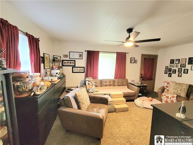 24 Raymond Street, Jamestown, NY 14701