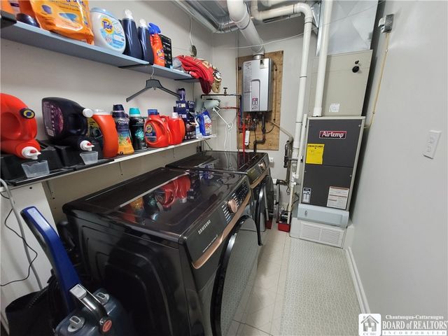 24 Raymond Street, Jamestown, NY 14701