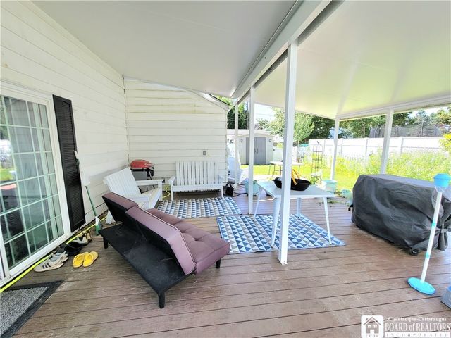 24 Raymond Street, Jamestown, NY 14701