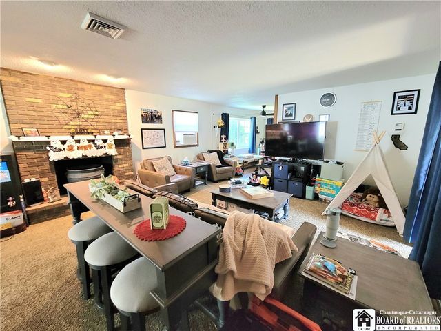 24 Raymond Street, Jamestown, NY 14701