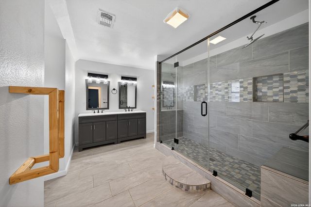 602 Indigo St, San Antonio, TX 78216