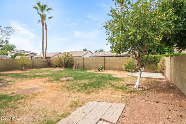 2326 E DEVON Court, Gilbert, AZ 85296