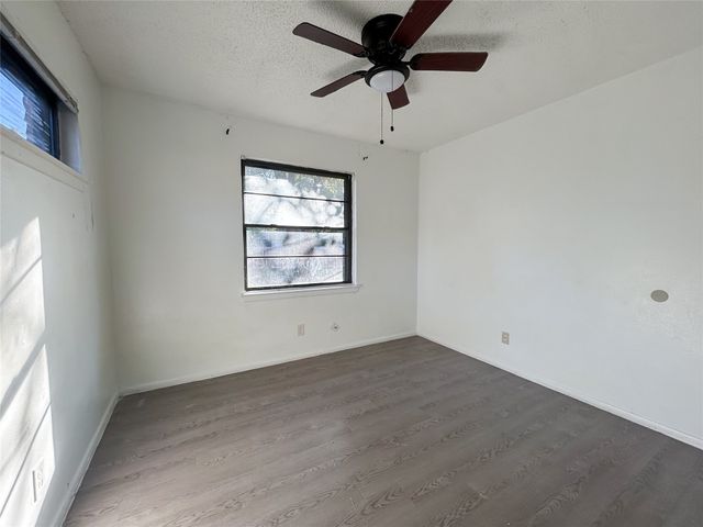 2404 Klondike Drive, Dallas, TX 75228