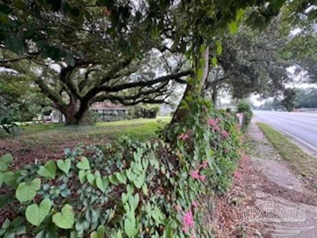 1300 N W St, Pensacola, FL 32505