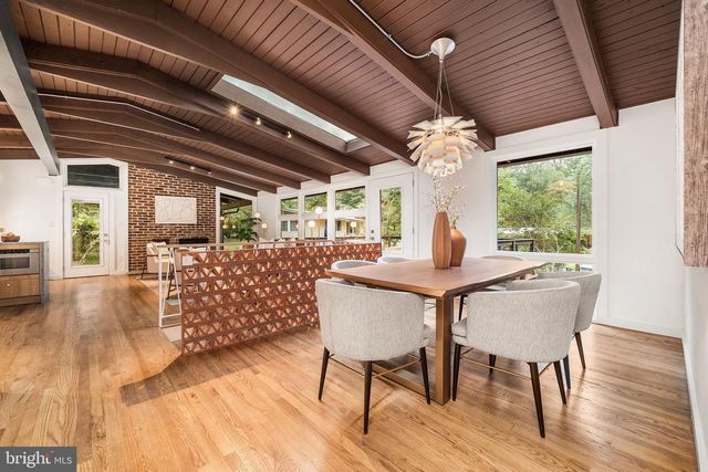 7527 FRIAR TUCK CT, Falls Church, VA 22042