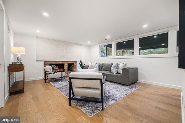 7527 FRIAR TUCK CT, Falls Church, VA 22042