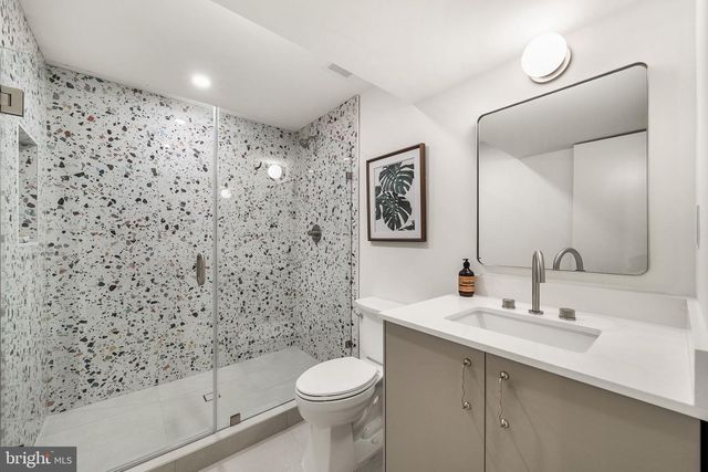 7527 FRIAR TUCK CT, Falls Church, VA 22042