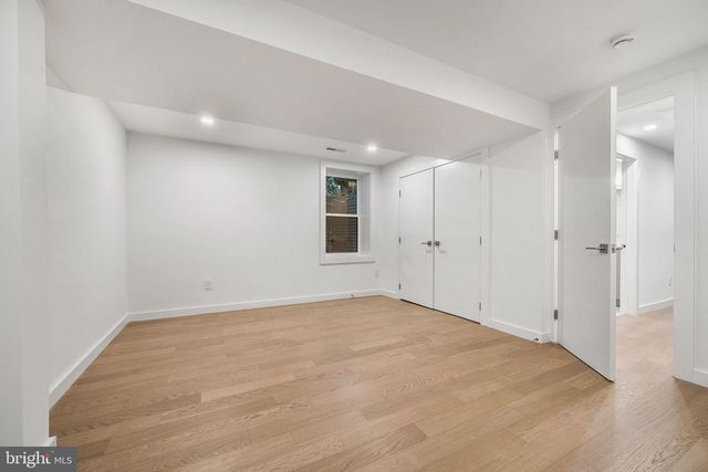 7527 FRIAR TUCK CT, Falls Church, VA 22042