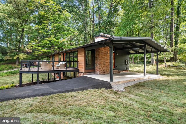 7527 FRIAR TUCK CT, Falls Church, VA 22042
