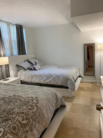 3801 S Ocean Dr 2Q, Hollywood, FL 33019