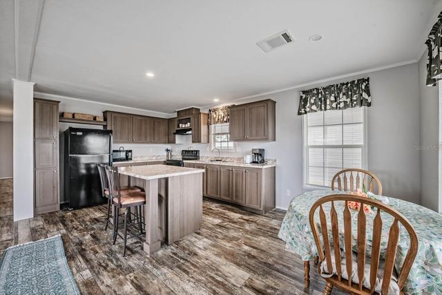 36747 LAKEWOOD DRIVE, Zephyrhills, FL 33542
