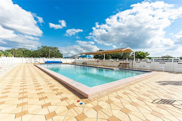 36747 LAKEWOOD DRIVE, Zephyrhills, FL 33542