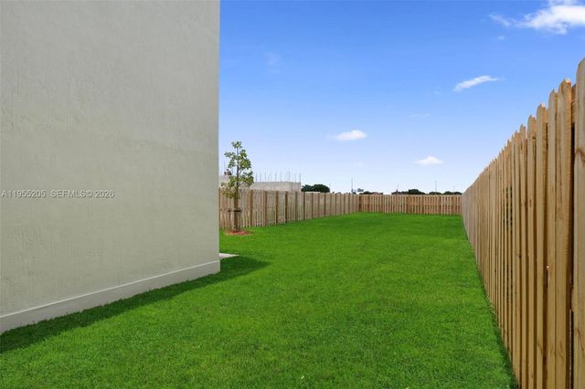 27317 SW 133rd Path, Homestead, FL 33032