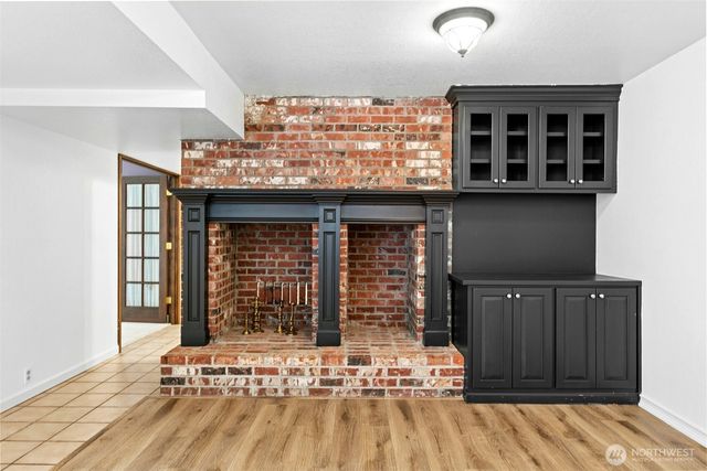 18901 61 Avenue NE, Kenmore, WA 98028