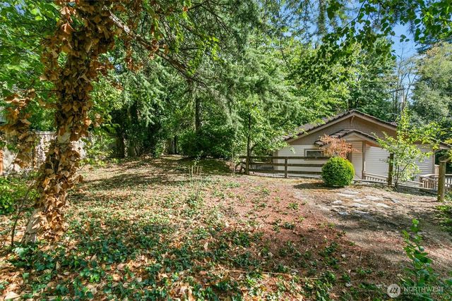 18901 61 Avenue NE, Kenmore, WA 98028