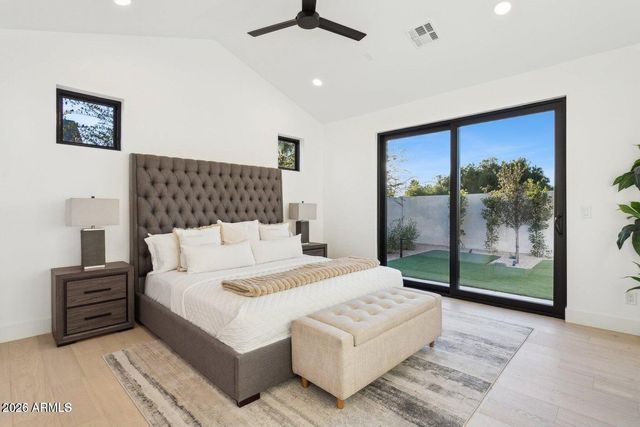 6330 N 10TH Drive, Phoenix, AZ 85013