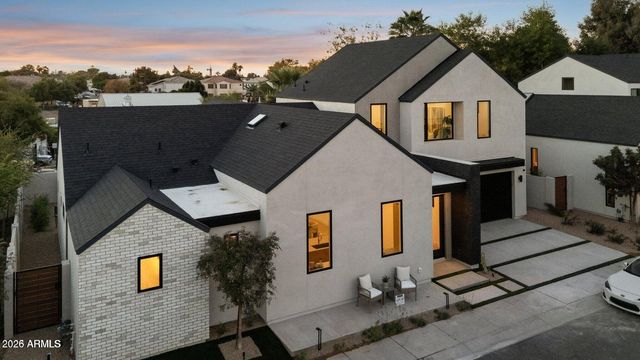 6330 N 10TH Drive, Phoenix, AZ 85013