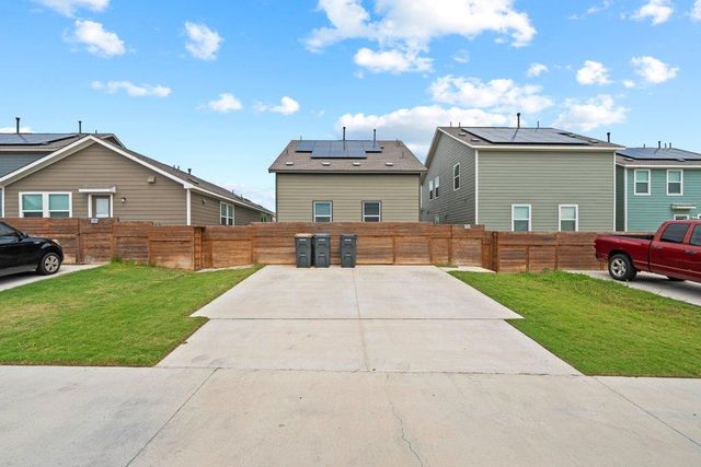 236 Patagonia, Kyle, TX 78640