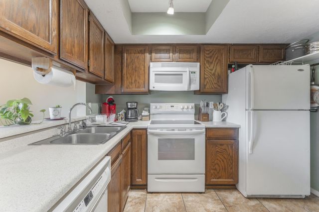 66 Calle De La Noche Boulevard NE, Albuquerque, NM 87109