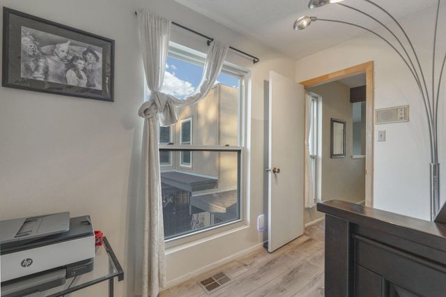 66 Calle De La Noche Boulevard NE, Albuquerque, NM 87109