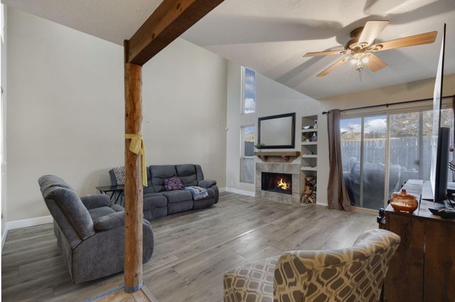 66 Calle De La Noche Boulevard NE, Albuquerque, NM 87109