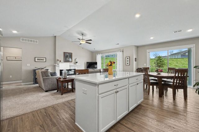 5429 NE Briarwood Drive, Ankeny, IA 50021