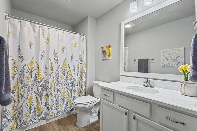 5429 NE Briarwood Drive, Ankeny, IA 50021