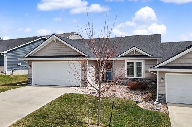 5429 NE Briarwood Drive, Ankeny, IA 50021