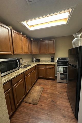 1205 SW 10TH Avenue, Amarillo, TX 79101