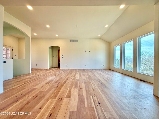 734 SARDONYX DRIVE, Jefferson City, MO 65109