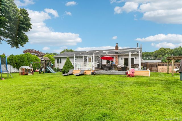 38 Nathan Drive, Bohemia, NY 11716