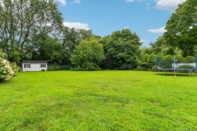 38 Nathan Drive, Bohemia, NY 11716