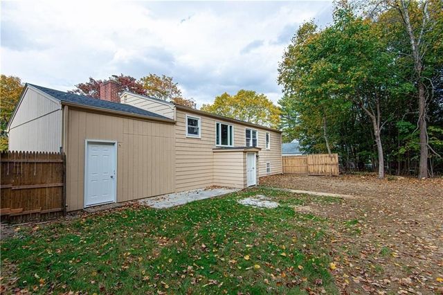 20 Maplewood Drive, Coventry, RI 02816